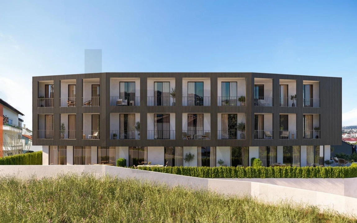 Prédio para Venda em Eiras e São Paulo de Frades Foto 1