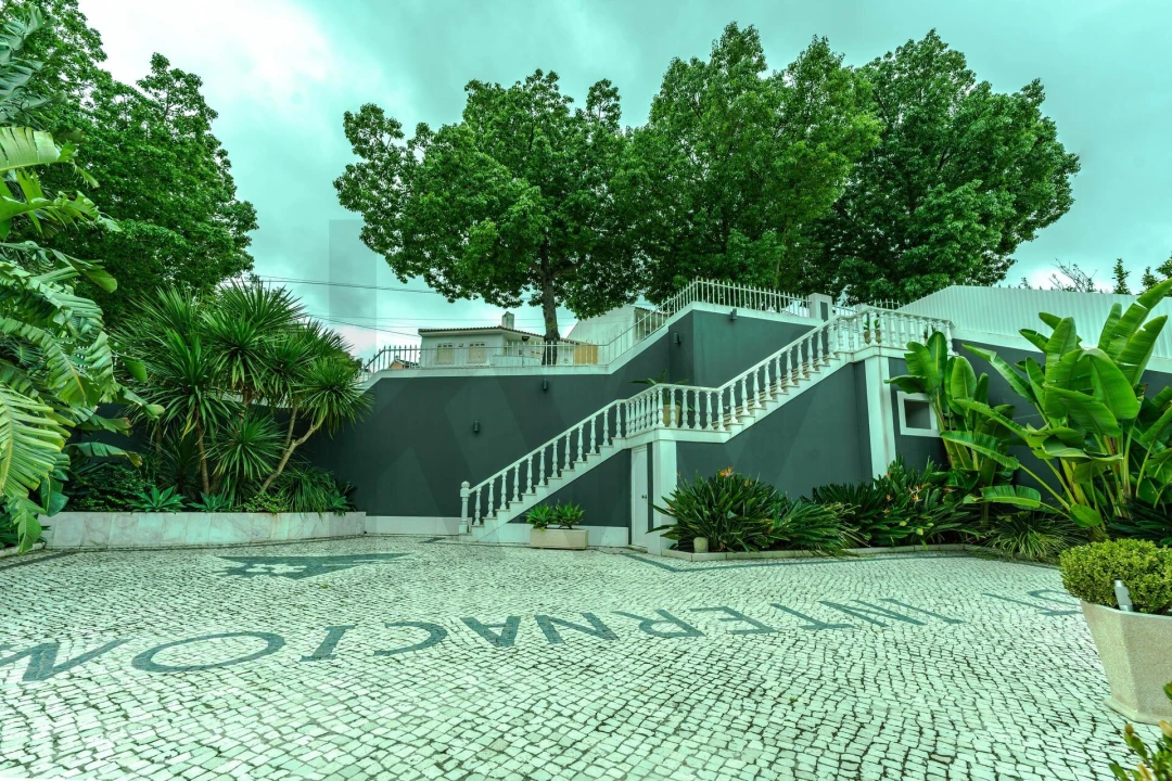 Moradia T4 para Venda em Barcarena Foto 53