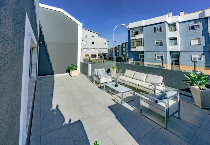 Moradia T4 para Venda em Barcarena Foto 35