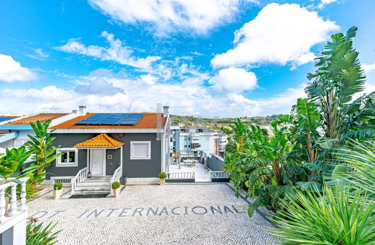 Moradia T4 para Venda em Barcarena Foto 39