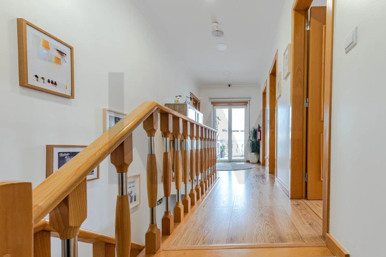 Moradia T4 para Venda em Barcarena Foto 15