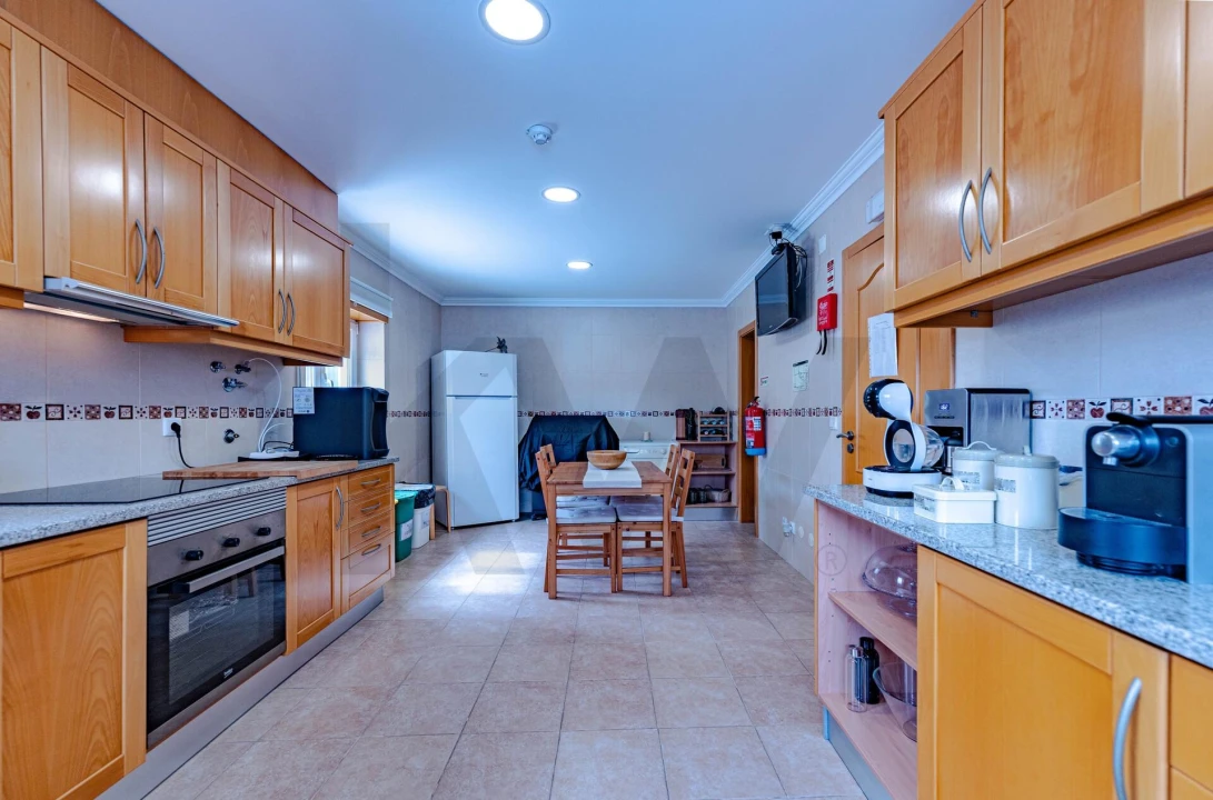 Moradia T4 para Venda em Barcarena Foto 9