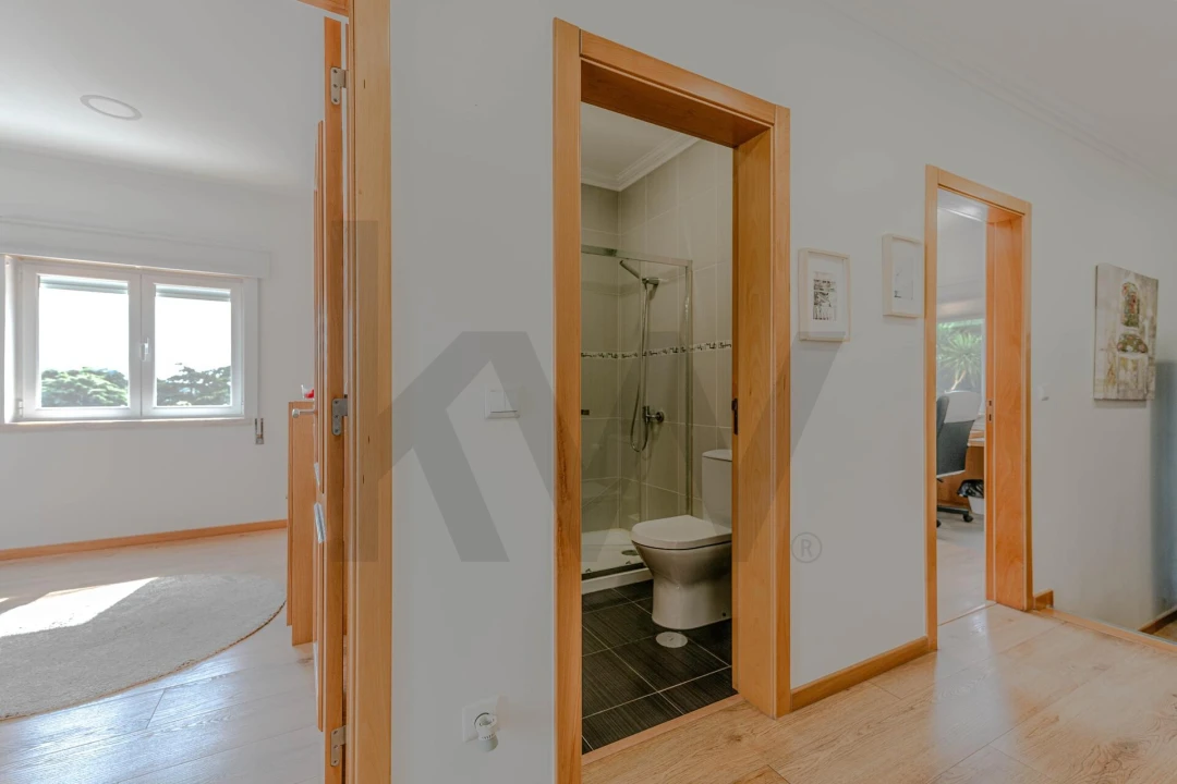 Moradia T4 para Venda em Barcarena Foto 19