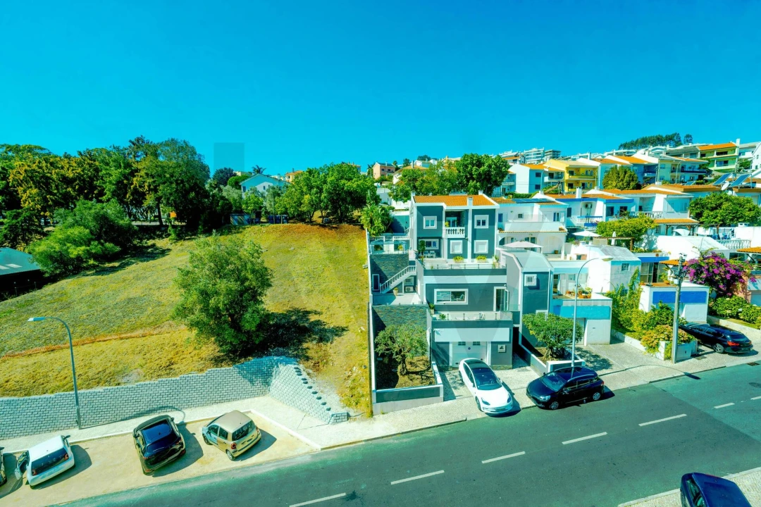 Moradia T4 para Venda em Barcarena Foto 56