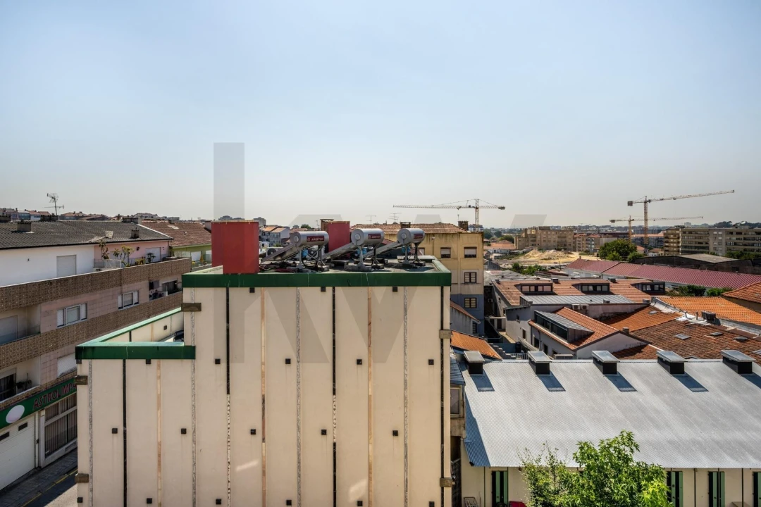 Apartamento T2 para Venda em Paranhos Foto 5