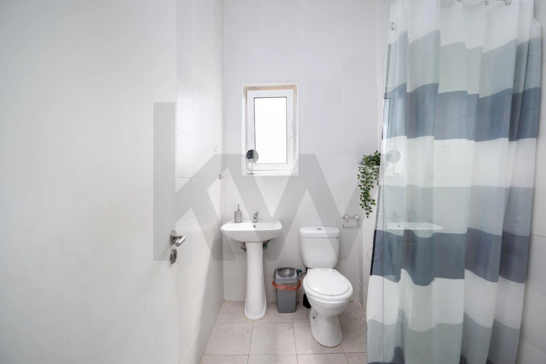 Apartamento T2 para Venda em Paranhos Foto 14