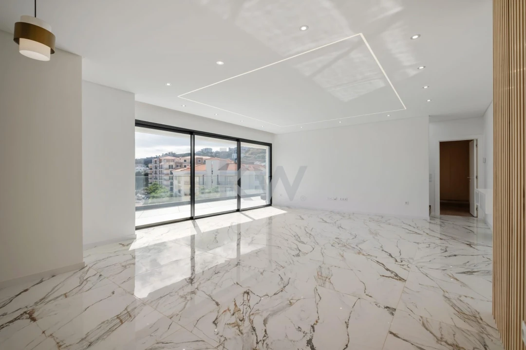 Apartamento T3 para Venda em Caniço Foto 5