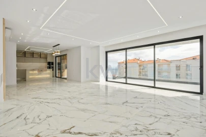 Apartamento T3 para Venda em Caniço