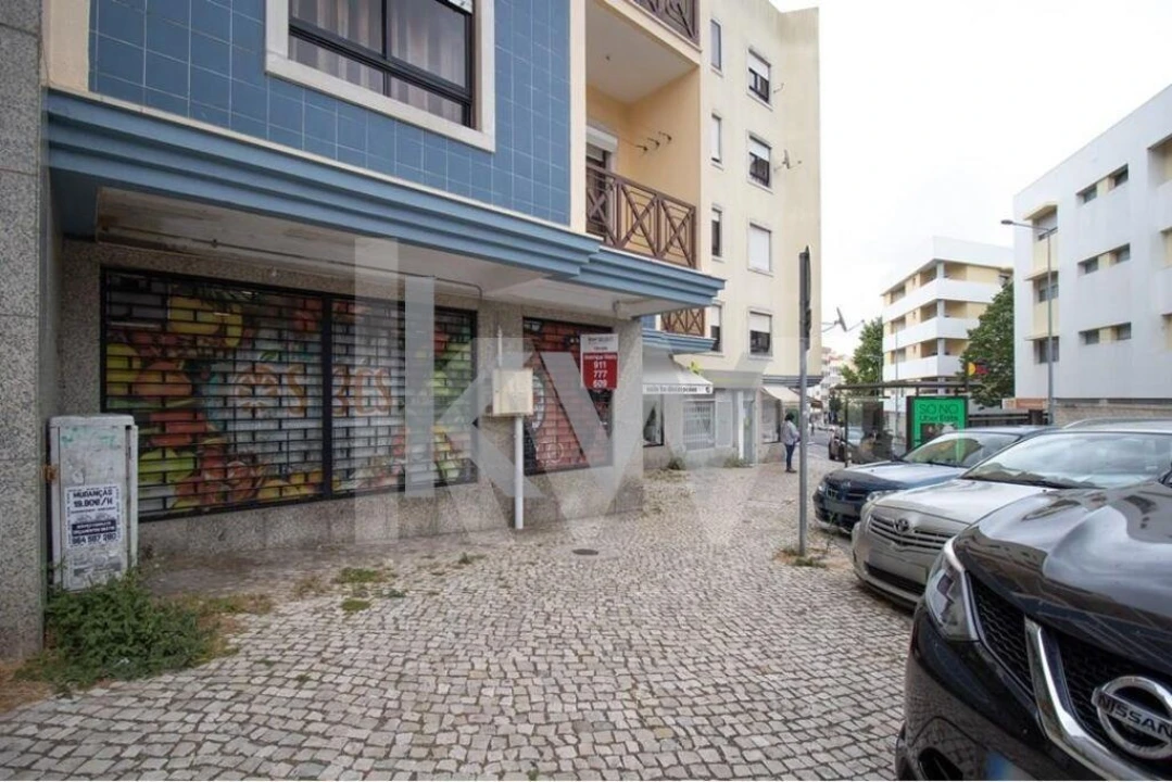 Loja para Venda em Cacém e São Marcos Foto 12