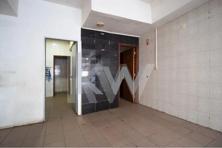 Loja para Venda em Cacém e São Marcos Foto 5