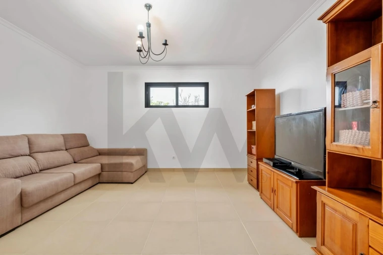 Moradia T4 para Venda em Arco da Calheta Foto 31