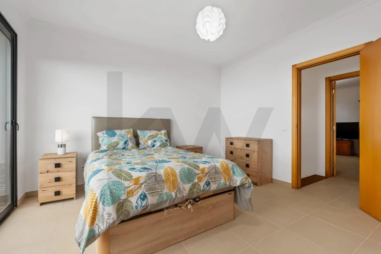 Moradia T4 para Venda em Arco da Calheta Foto 27