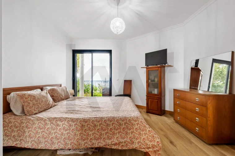 Moradia T4 para Venda em Arco da Calheta Foto 21