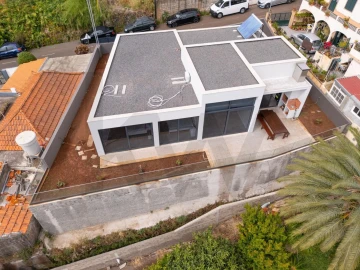 Moradia T2 para Venda em Santa Cruz