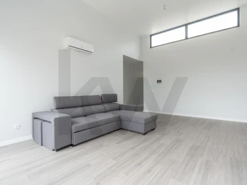 Moradia T2 para Venda em Santa Cruz