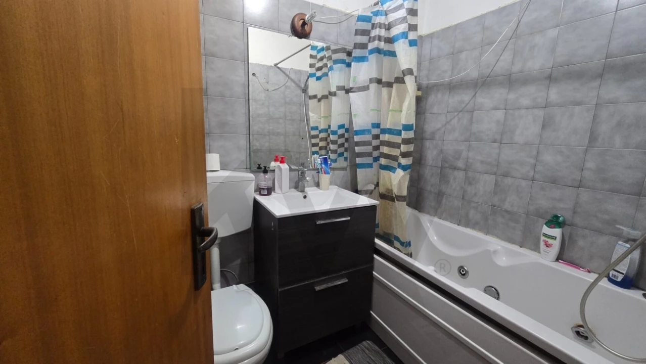 Apartamento T3 para Venda em Vilar de Andorinho Foto 23