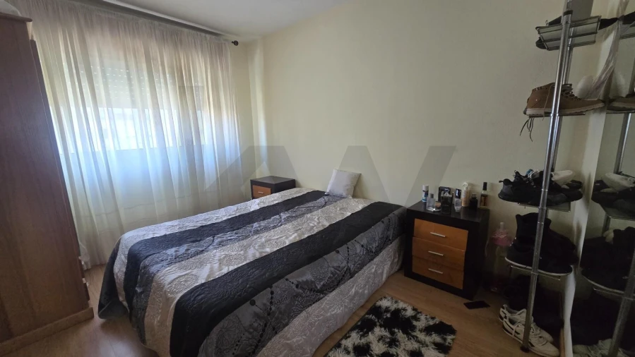 Apartamento T3 para Venda em Vilar de Andorinho Foto 17