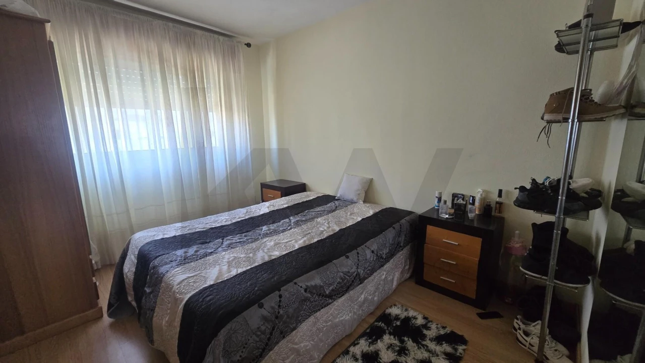 Apartamento T3 para Venda em Vilar de Andorinho Foto 18