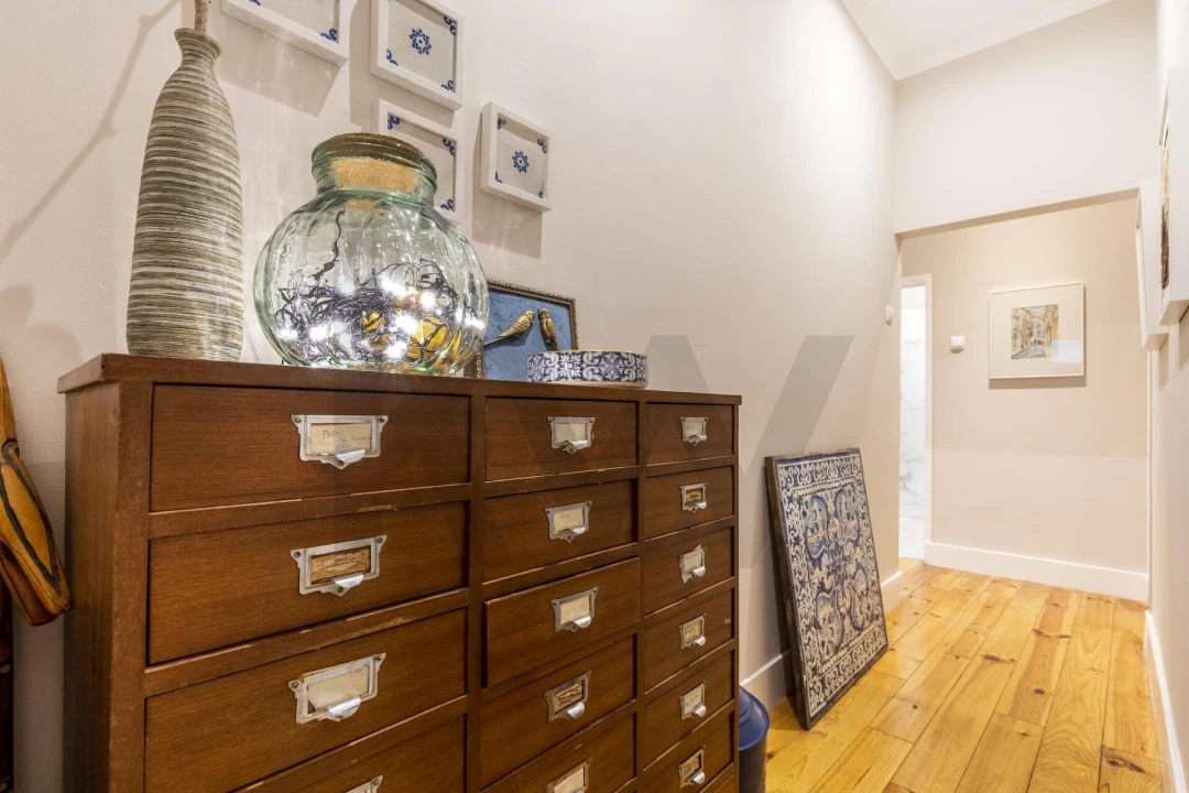 Apartamento T5 para Venda em Arroios Foto 9
