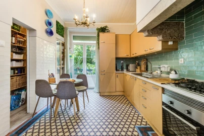 Apartamento T5 para Venda em Arroios