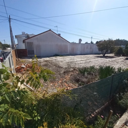 Terreno para Venda em Marinha Grande Foto 1