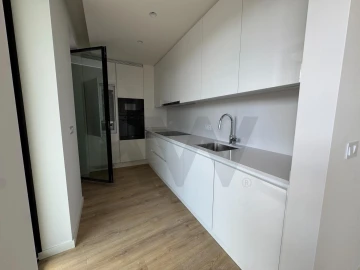 Apartamento T2 para Venda em Esgueira