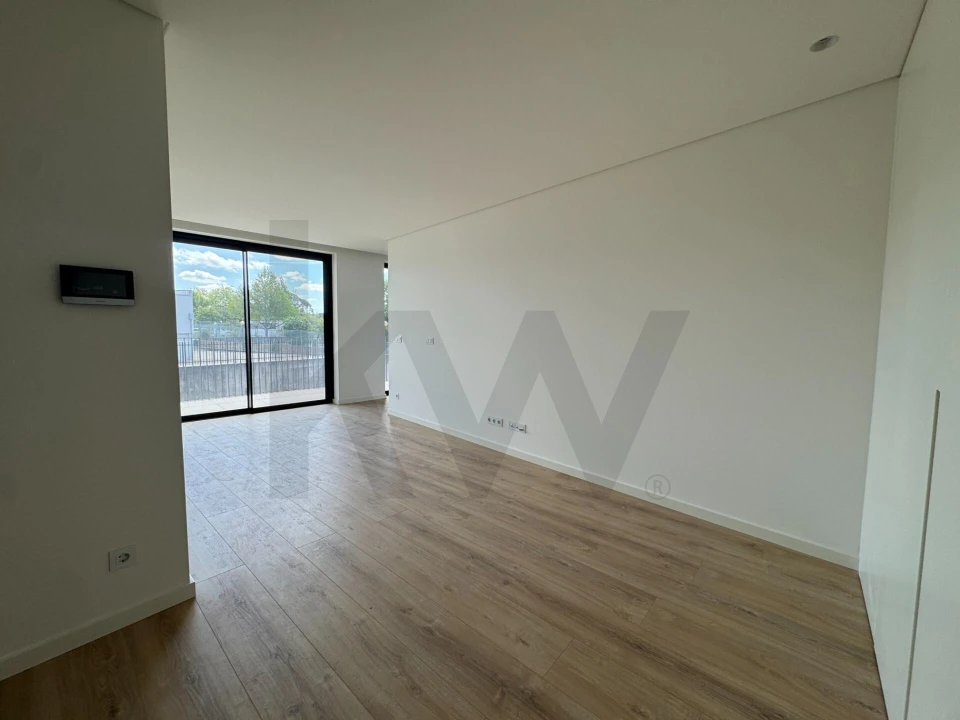 Apartamento T2 para Venda em Esgueira Foto 2