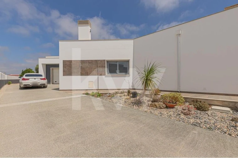 Moradia T4 para Venda em Atouguia da Baleia Foto 67