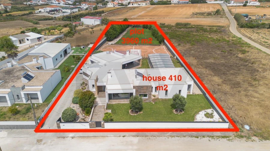 Moradia T4 para Venda em Atouguia da Baleia Foto 3