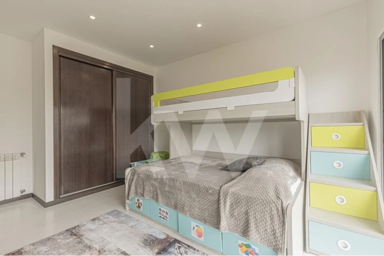 Moradia T4 para Venda em Atouguia da Baleia Foto 43