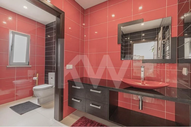 Moradia T4 para Venda em Atouguia da Baleia Foto 46