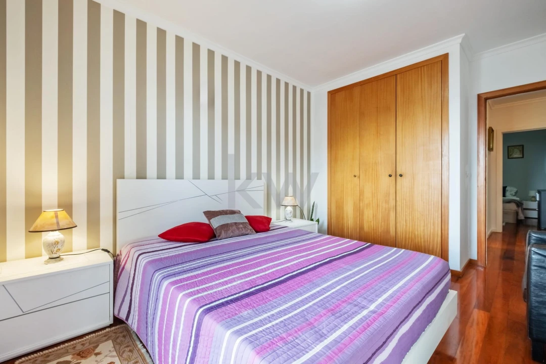 Apartamento T2 para Venda em Caniço Foto 9