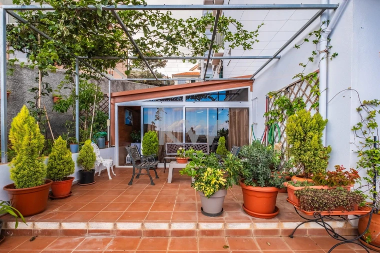 Apartamento T2 para Venda em Caniço Foto 28