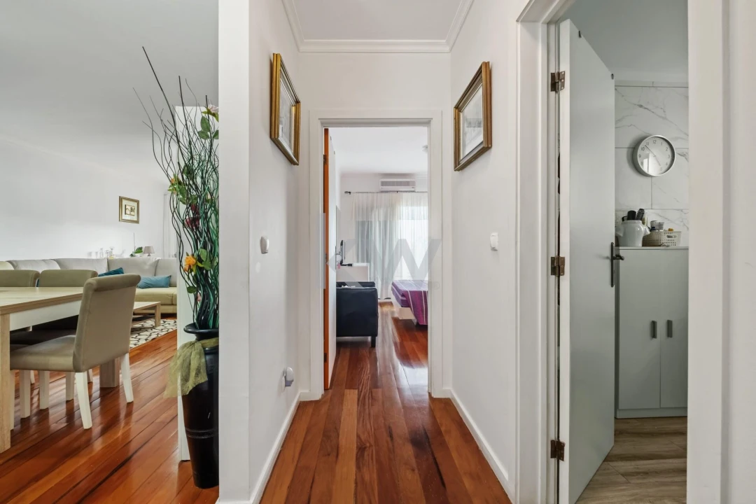 Apartamento T2 para Venda em Caniço Foto 13