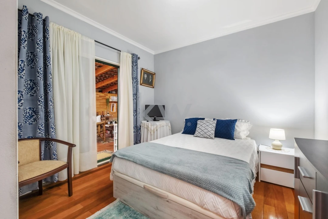 Apartamento T2 para Venda em Caniço Foto 10