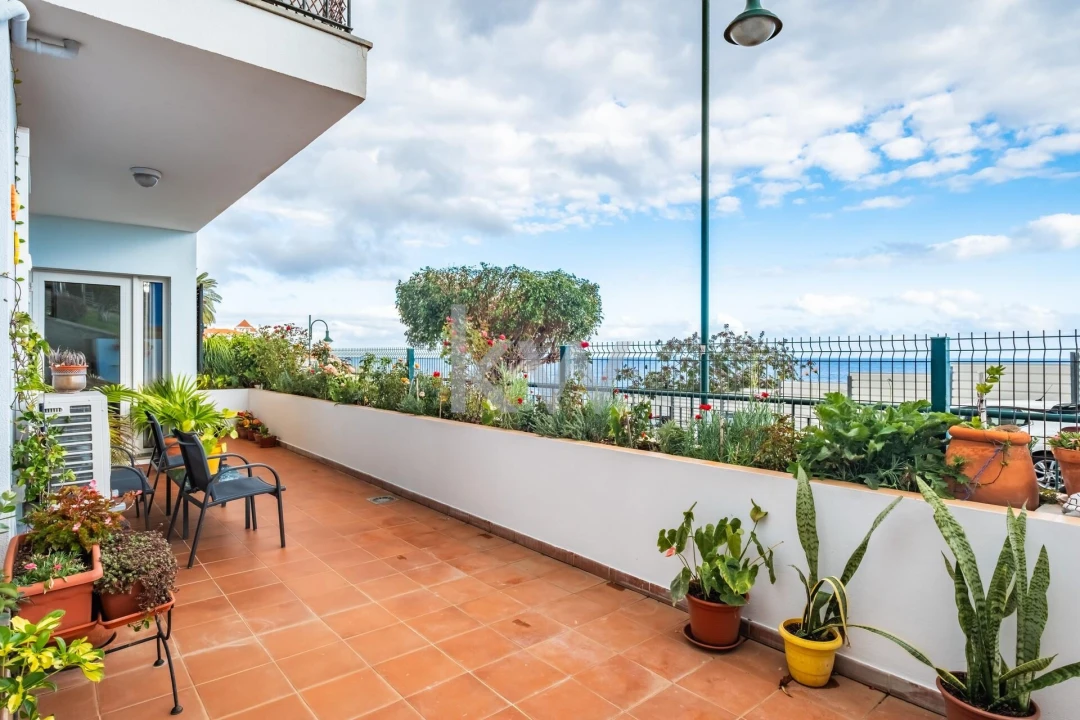 Apartamento T2 para Venda em Caniço Foto 31