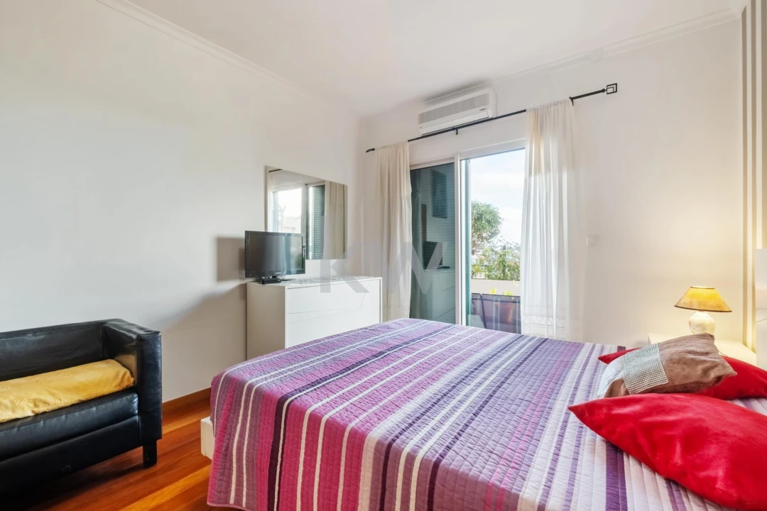 Apartamento T2 para Venda em Caniço Foto 8