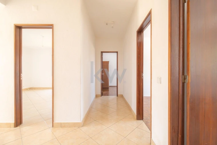 Moradia T6 para Venda em Santo Andre Foto 19