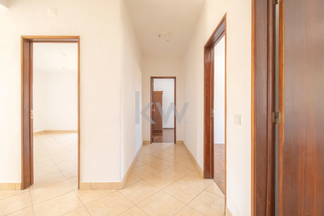 Moradia T6 para Venda em Santo Andre Foto 19