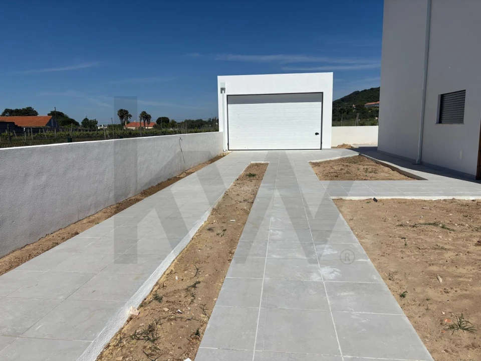 Moradia T4 para Venda em Azeitão (São Lourenço e São Simão) Foto 3
