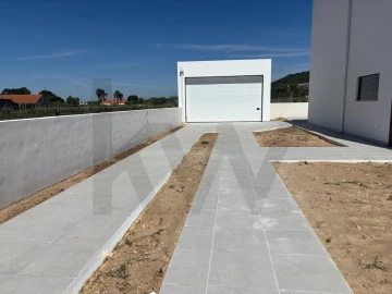 Moradia T4 para Venda em Azeitão (São Lourenço e São Simão)
