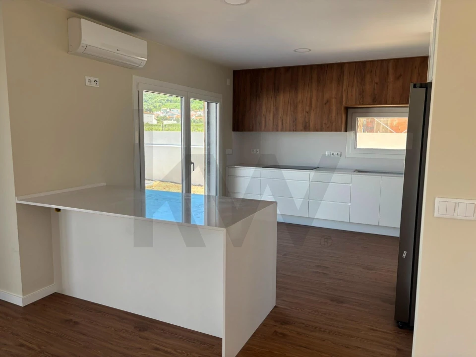 Moradia T4 para Venda em Azeitão (São Lourenço e São Simão) Foto 10