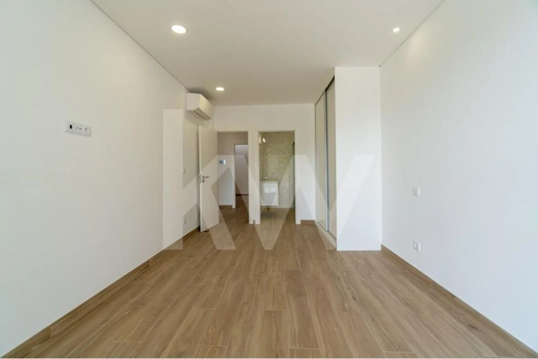 Moradia T3 para Venda em Mexilhoeira Grande Foto 25