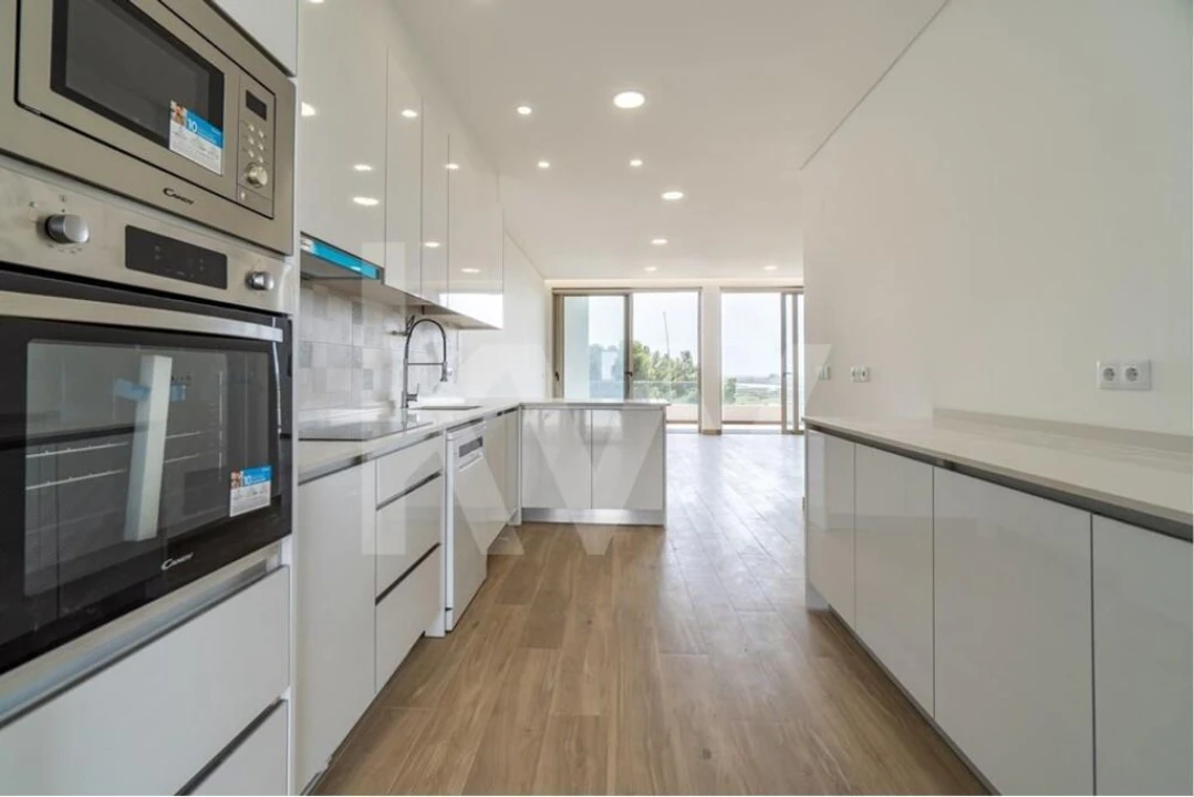 Moradia T3 para Venda em Mexilhoeira Grande Foto 9