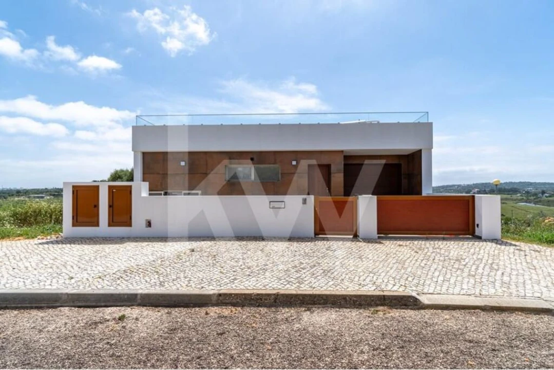 Moradia T3 para Venda em Mexilhoeira Grande Foto 36