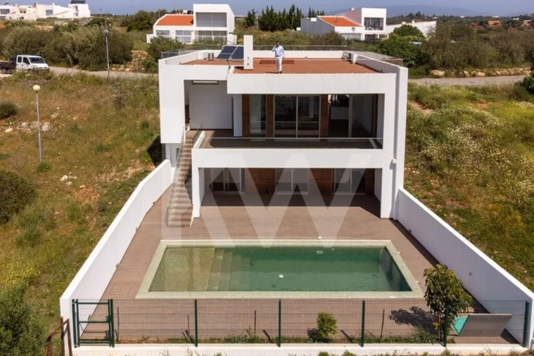 Moradia T3 para Venda em Mexilhoeira Grande Foto 45