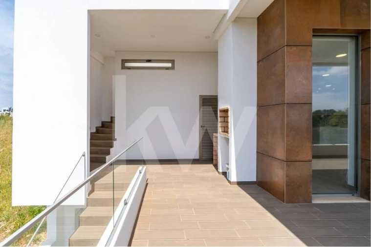 Moradia T3 para Venda em Mexilhoeira Grande Foto 19