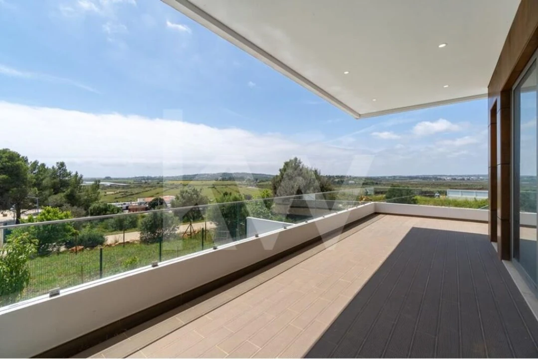 Moradia T3 para Venda em Mexilhoeira Grande Foto 37