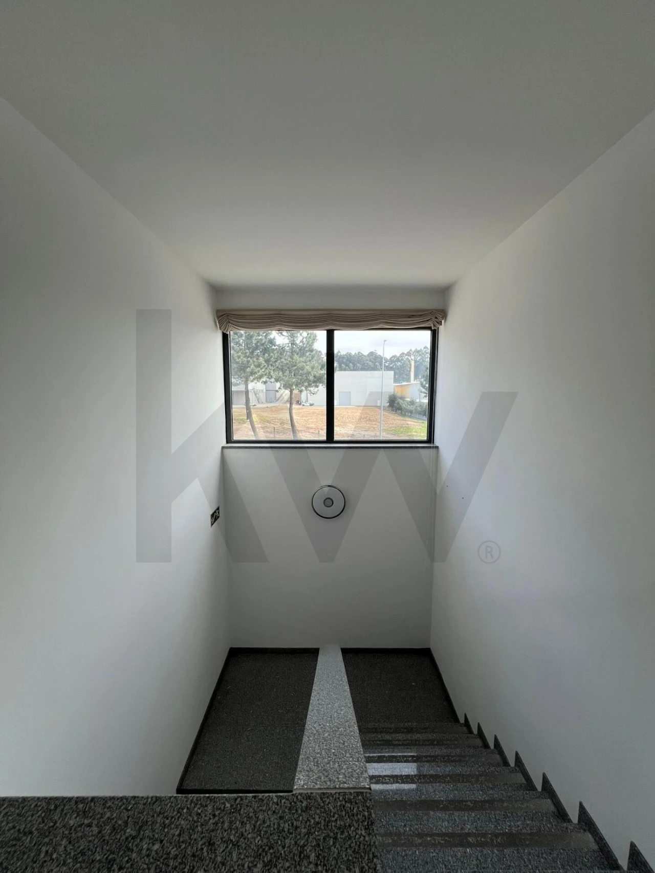 Armazém para Venda em Fiães Foto 5