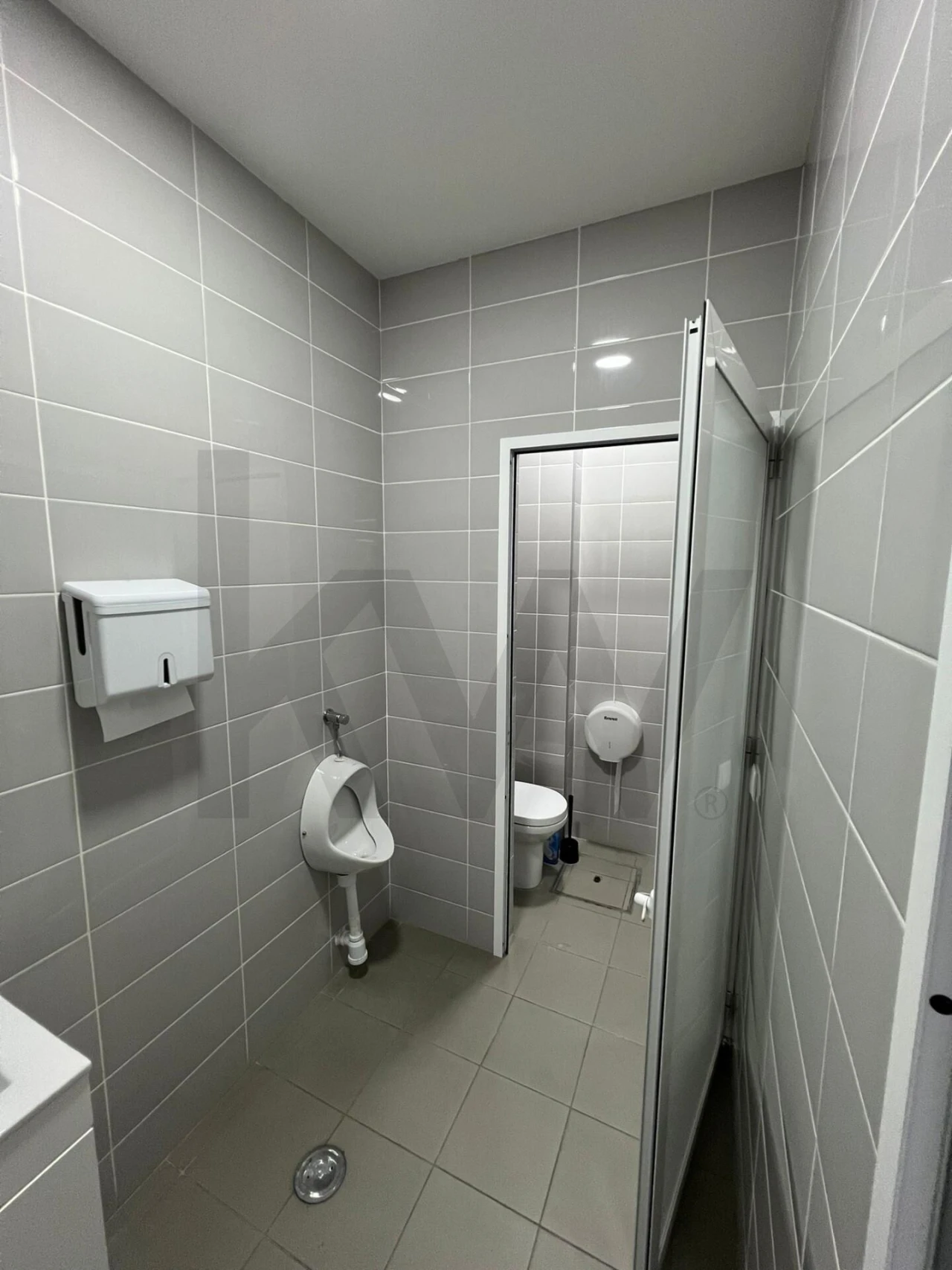 Armazém para Venda em Fiães Foto 11